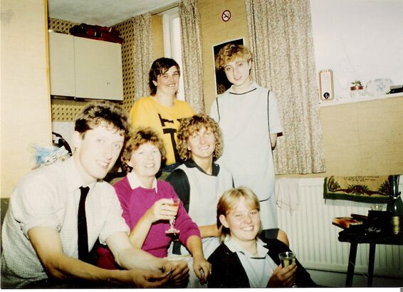 1980's flat (2)